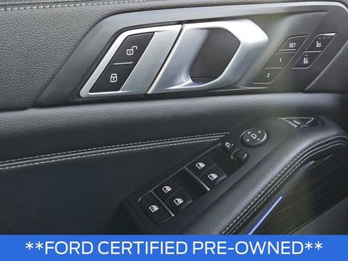 Used 2020 BMW X5 M50i image 28