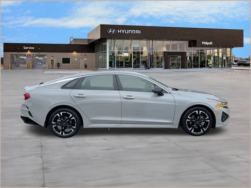 Used 2023 Kia K5 GT-Line w/ GT-Line Premium Package image 8