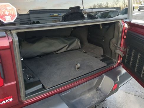 Used 2021 Jeep Wrangler Unlimited Sport image 30