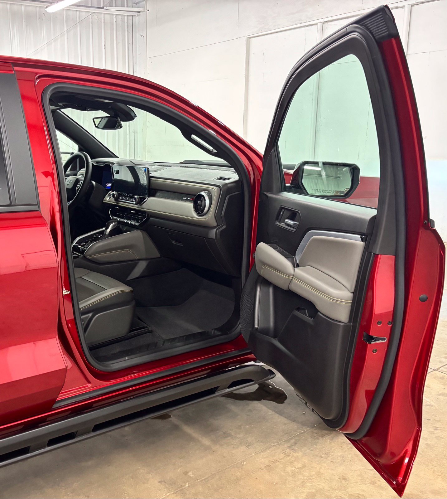 Used 2024 Chevrolet Colorado ZR2 w/ ZR2 Convenience Package III AWD/4WD image 17