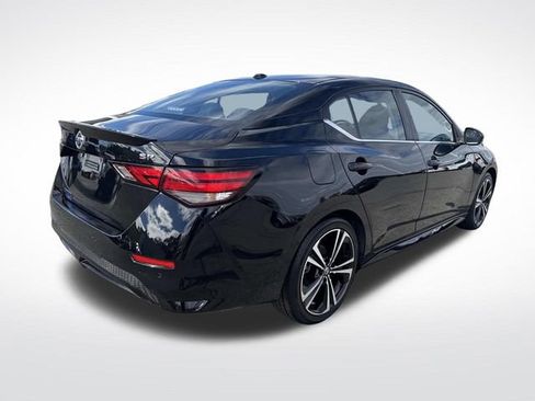 Used 2022 Nissan Sentra SR w/ Electronics Package image 8