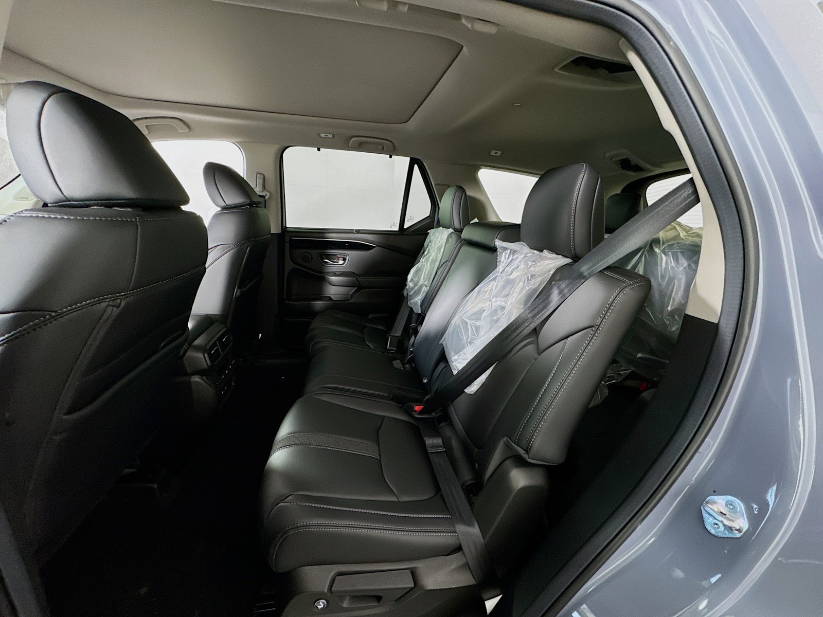Used 2025 Honda Pilot Touring image 16