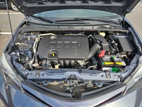 Used 2017 Toyota Corolla SE FWD image 29