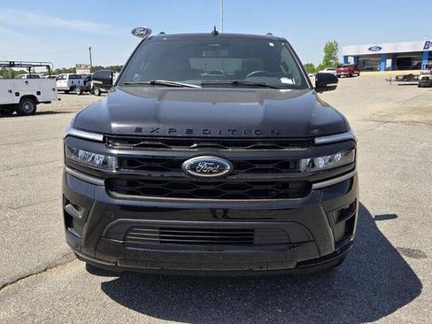 Certified 2024 Ford Expedition Limited RWD image 2