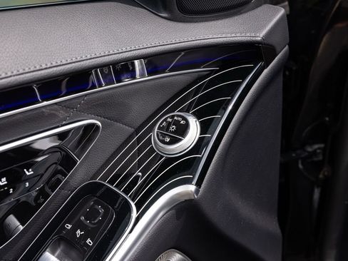 Used 2023 Mercedes-Benz S 580 4MATIC Sedan image 20