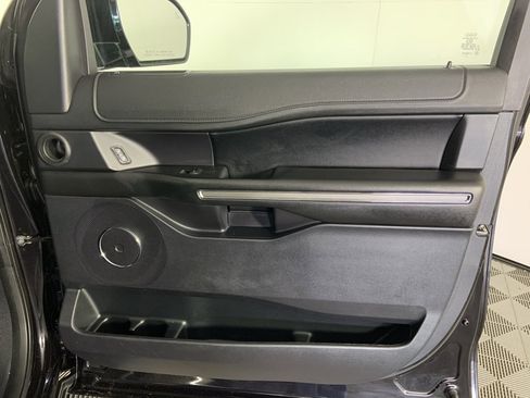 Used 2019 Ford Expedition XLT w/ Equipment Group 202A image 29