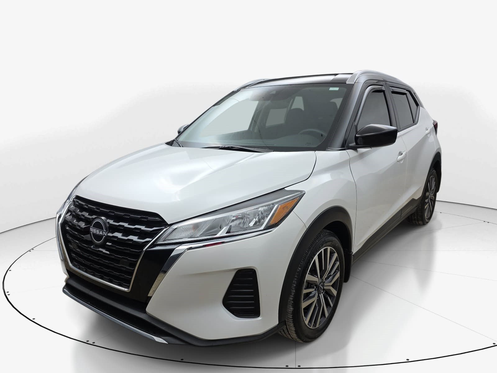 Used 2024 Nissan Kicks SV FWD image 8