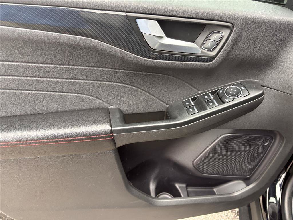 Used 2024 Ford Escape ST-Line AWD/4WD image 23