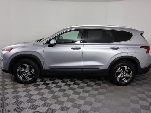 Used 2023 Hyundai Santa Fe SEL image 5