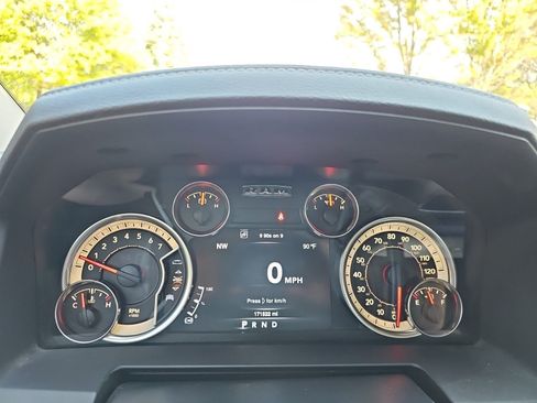 Used 2016 RAM 2500 Laramie w/ Sport Appearance Group AWD/4WD image 21