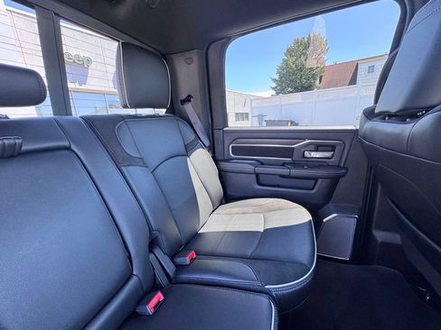 Used 2025 RAM 3500 Limited AWD/4WD image 22