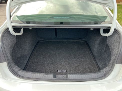 Used 2024 Volkswagen Jetta SEL image 13