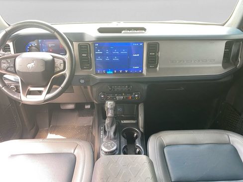 Used 2024 Ford Bronco Outer Banks AWD/4WD image 14