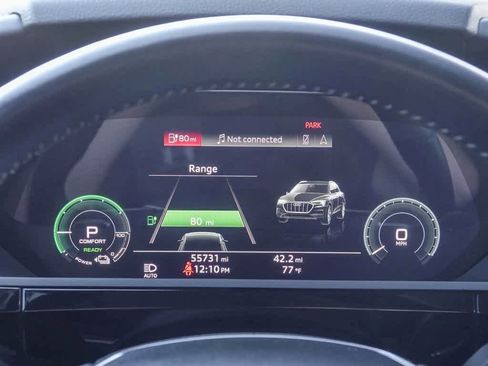 Used 2019 Audi e-tron Prestige w/ Prestige Package image 23