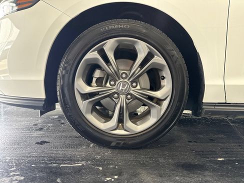 Used 2024 Honda Accord EX image 8