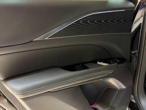 New 2026 Cadillac Lyriq Sport AWD/4WD image 39