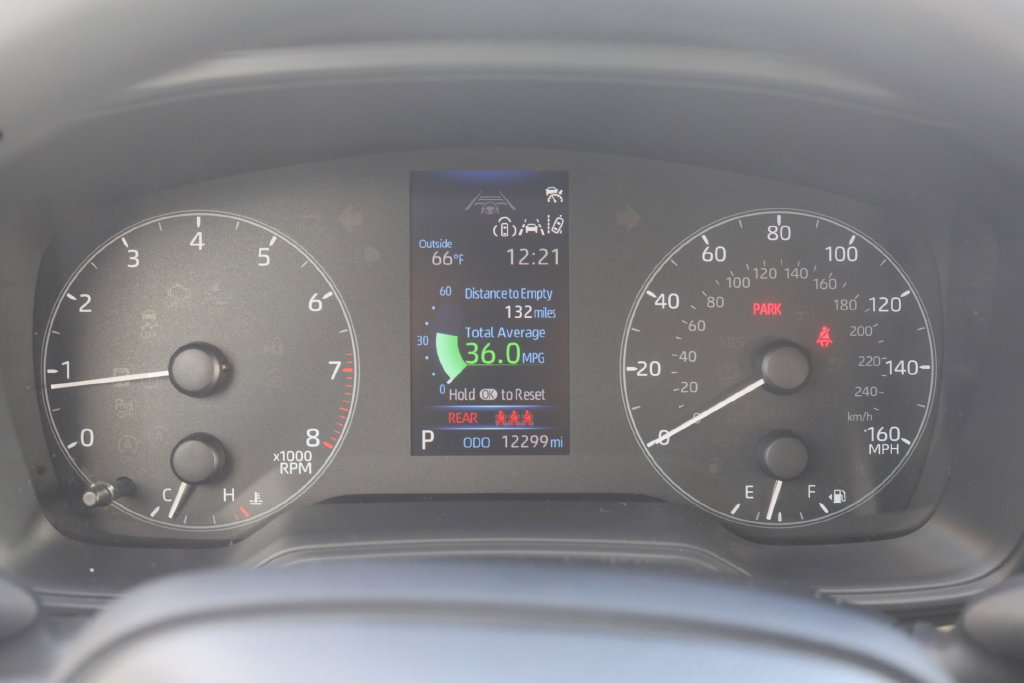 Used 2024 Toyota Corolla LE FWD image 32