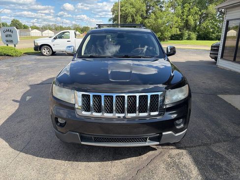 Used 2011 Jeep Grand Cherokee Overland RWD image 3