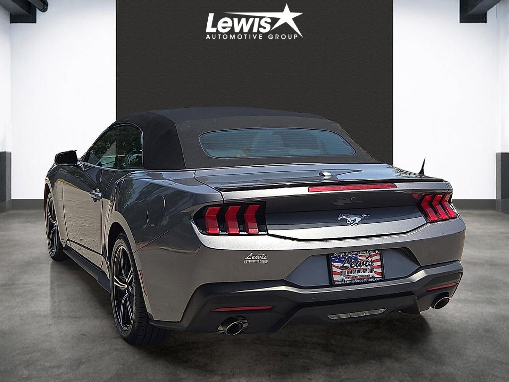 Used 2024 Ford Mustang Premium RWD image 3