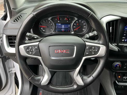 Certified 2020 GMC Terrain SLE w/ Driver Convenience Package image 11