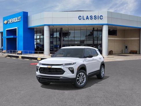 New 2026 Chevrolet TrailBlazer LS w/ LS Convenience Package FWD image 8