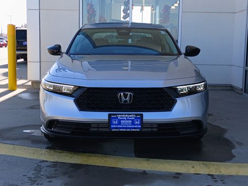 New 2025 Honda Accord SE image 4