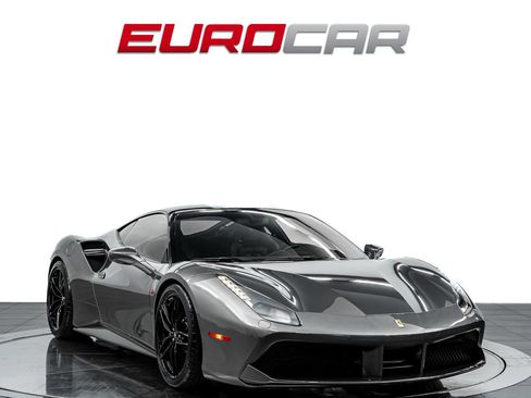 Used 2018 Ferrari 488 GTB RWD image 7