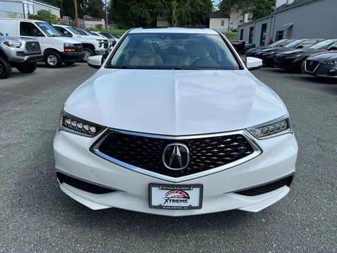 Used 2020 Acura TLX image 2
