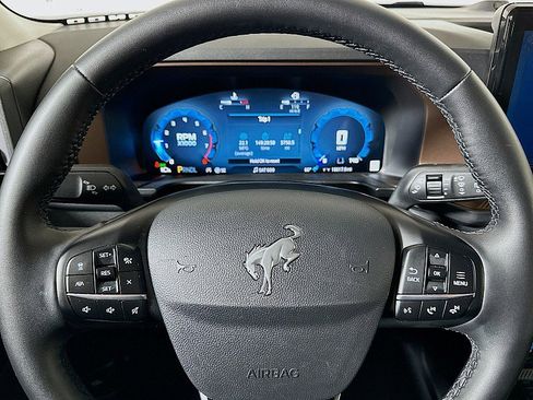 Used 2025 Ford Bronco Sport Outer Banks w/ Outer Banks Tech Package+ image 12