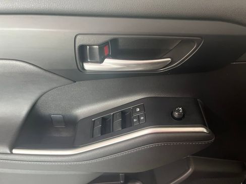 Used 2023 Toyota Highlander XSE image 53