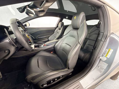 Certified 2019 Ferrari GTC4Lusso T image 9