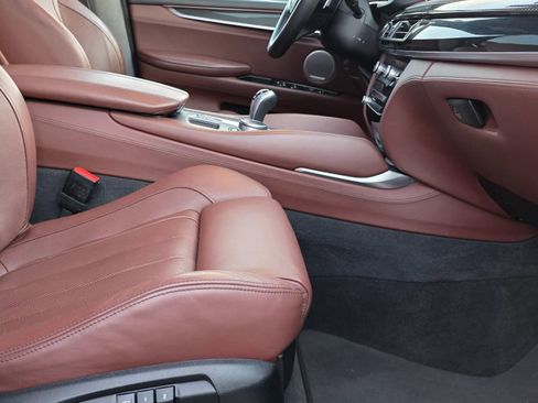 Used 2017 BMW X5 M w/ Executive Package image 21