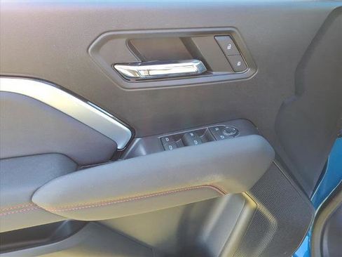 Used 2023 Chevrolet Colorado Z71 w/ Z71 Convenience Package 2 image 12