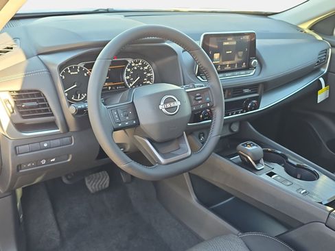 New 2026 Nissan Rogue SV w/ Cold Weather Package FWD image 16