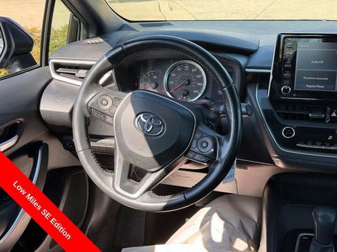 Used 2021 Toyota Corolla SE FWD image 14