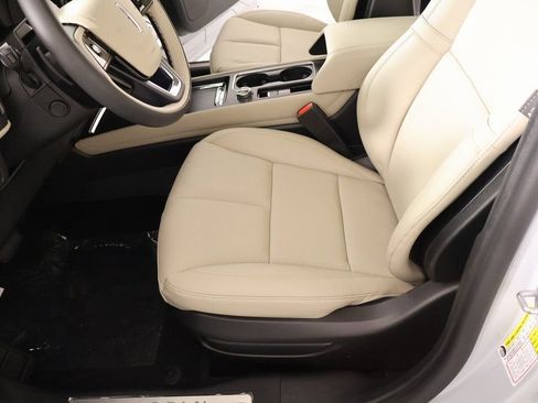 New 2026 Lincoln Corsair Reserve image 12