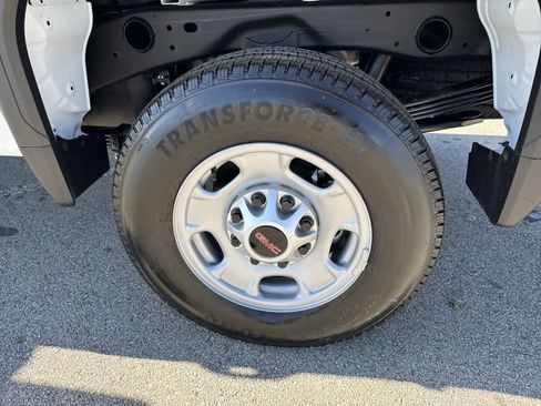 New 2025 GMC Sierra 2500 Pro w/ 1SA Pro Safety Plus Package image 40