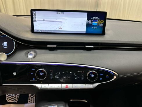 New 2025 Genesis GV70 3.5T Sport image 15