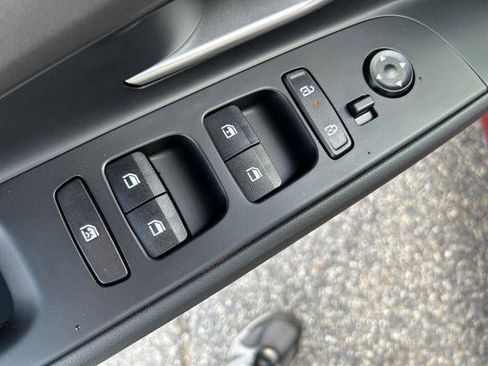 New 2026 Hyundai Elantra SE image 46