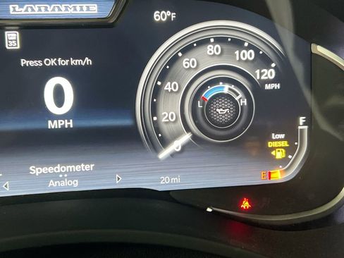 New 2026 RAM 2500 Laramie AWD/4WD image 12