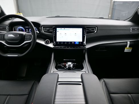 New 2026 Jeep Grand Wagoneer 4WD image 9