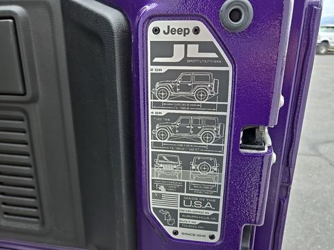 Used 2023 Jeep Wrangler Rubicon w/ LED Lighting Group image 45