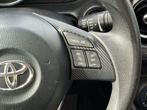 Used 2017 Toyota Yaris iA FWD image 13