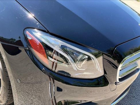 Used 2018 Mercedes-Benz E 400 4MATIC Sedan image 29
