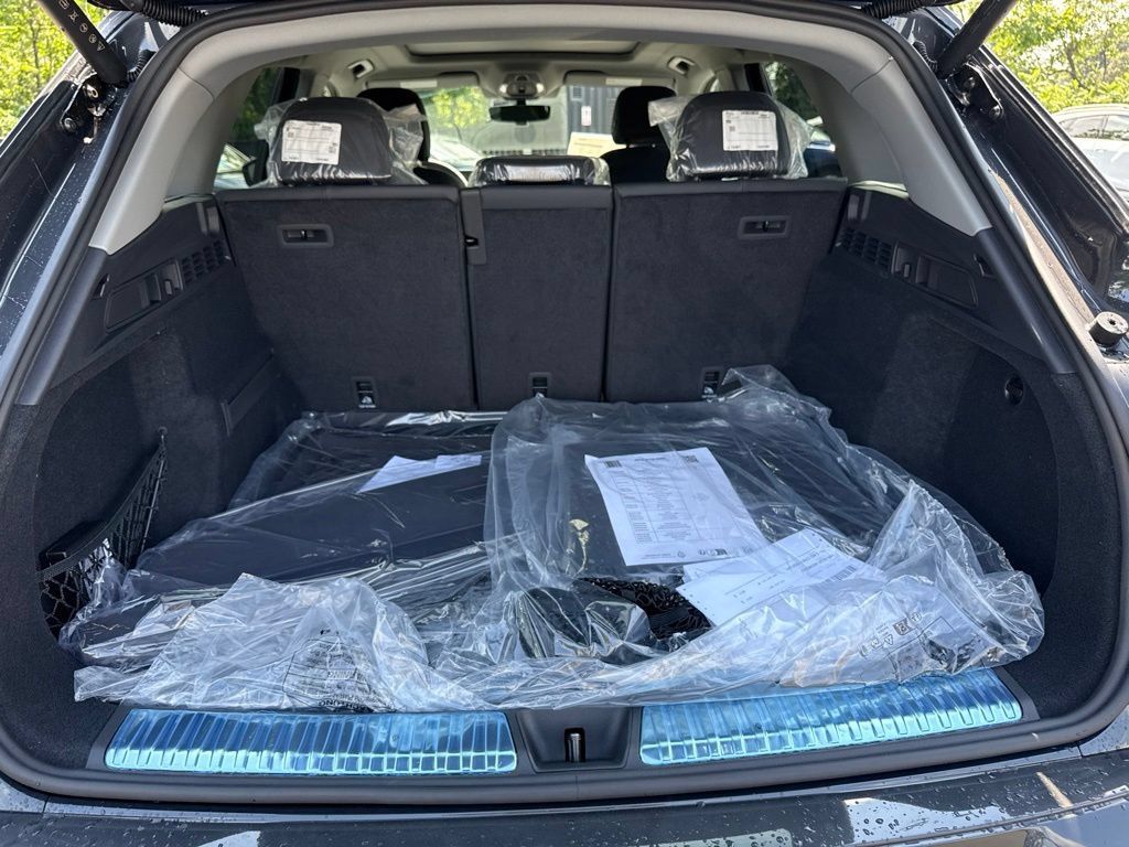 New 2026 Audi Q5 Premium AWD/4WD image 18