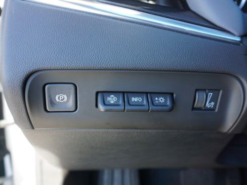 Used 2022 Buick Enclave Premium w/ Experience Buick Package image 22