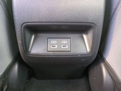 Used 2024 Toyota Corolla SE w/ SE Premium Package image 17