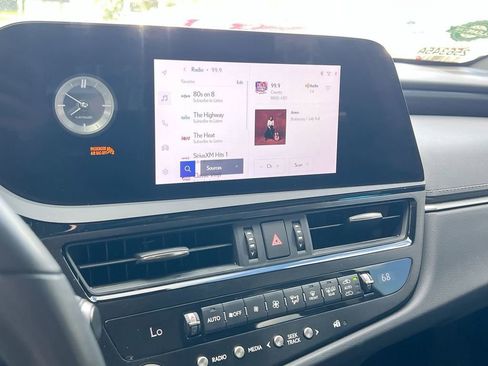 Certified 2023 Lexus ES 350 w/ Premium Package image 15