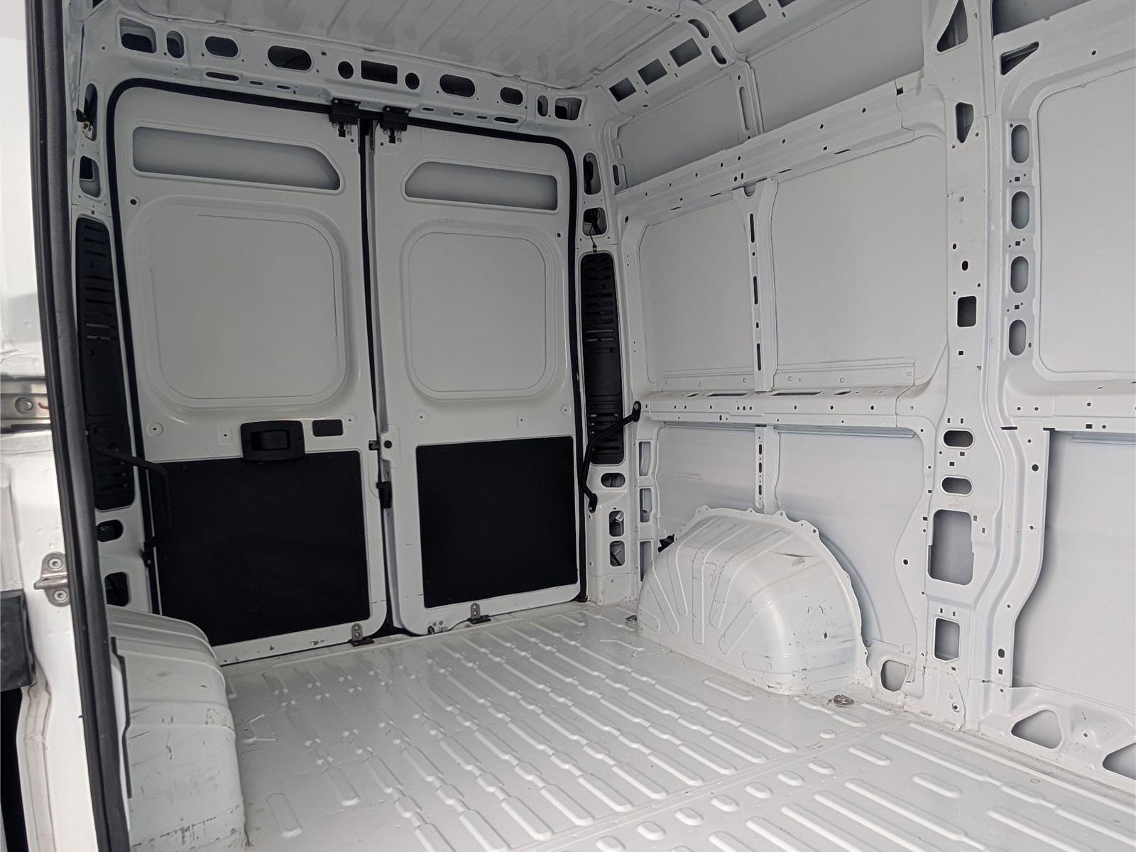 Used 2024 RAM ProMaster 1500 w/ Safety Group FWD image 12