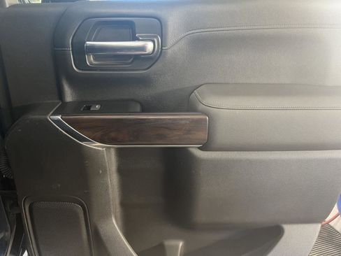 Used 2019 GMC Sierra 1500 SLT image 21